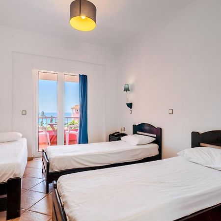 Pink Palace Beach Resort อากิออส กอร์ดิออส ภายนอก รูปภาพ