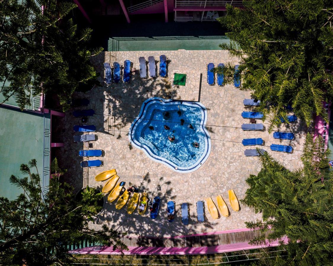 Pink Palace Beach Resort อากิออส กอร์ดิออส ภายนอก รูปภาพ