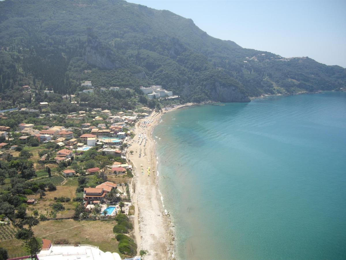 Pink Palace Beach Resort อากิออส กอร์ดิออส ภายนอก รูปภาพ