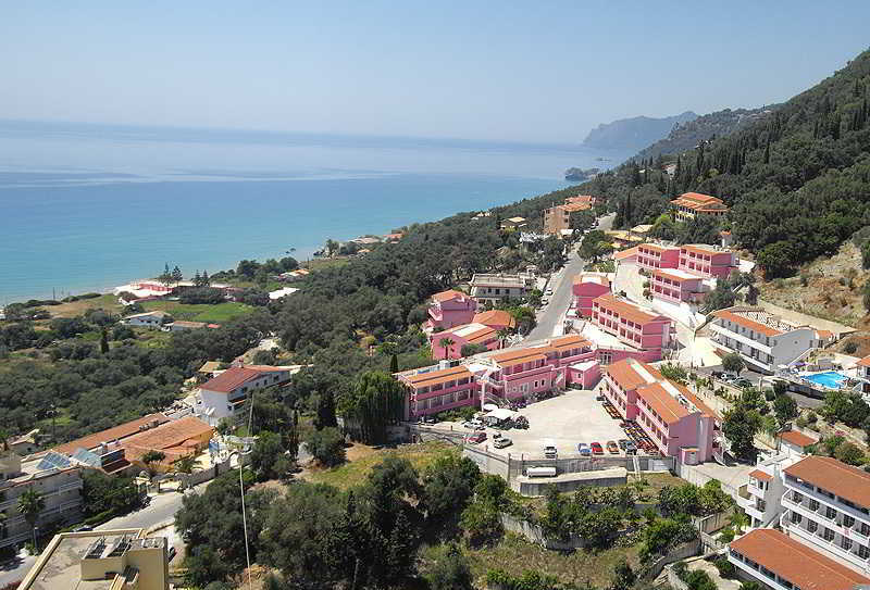 Pink Palace Beach Resort อากิออส กอร์ดิออส ภายนอก รูปภาพ