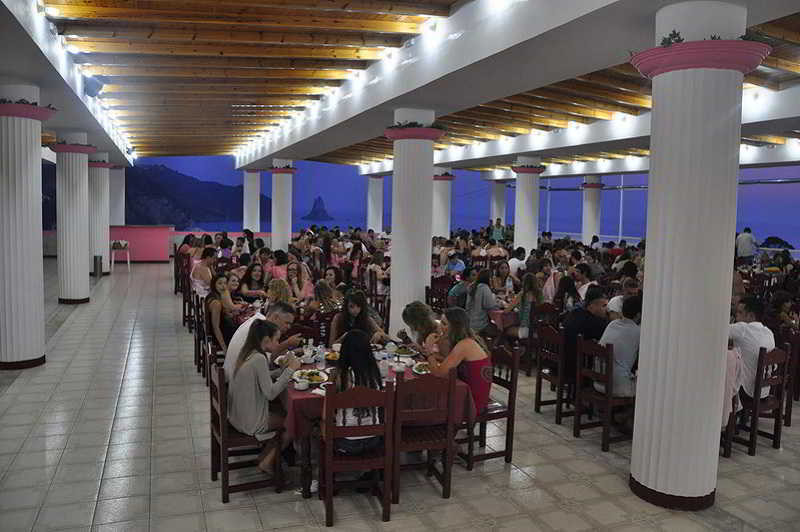 Pink Palace Beach Resort อากิออส กอร์ดิออส ภายนอก รูปภาพ